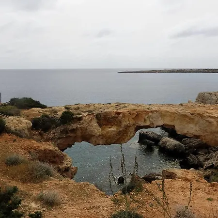 아파트 Antonakis 501 *