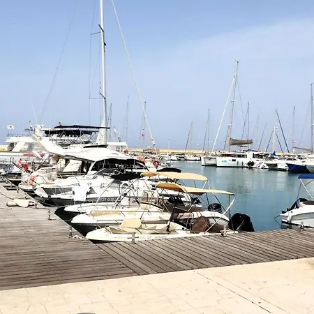 아파트 Antonakis 501 *